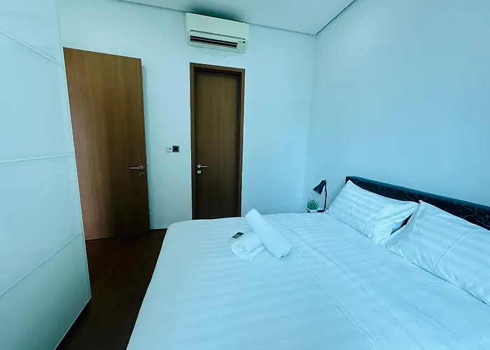 Soho Suites Klcc By Happy Stay